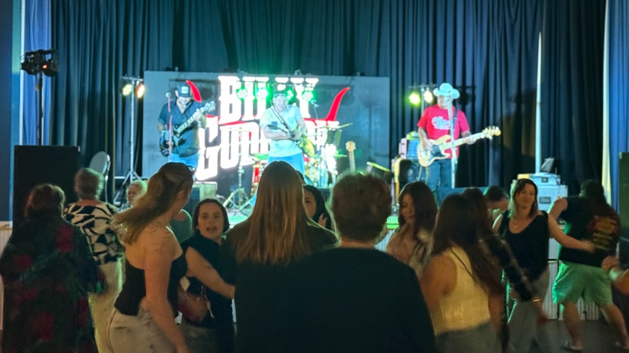 Featured image for “Billy Gudgeon Live at Club Evans: A Night of Country Music Magic”